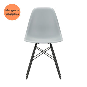 Vitra Eames DSW eetkamerstoel Light Grey zwart esdoorn