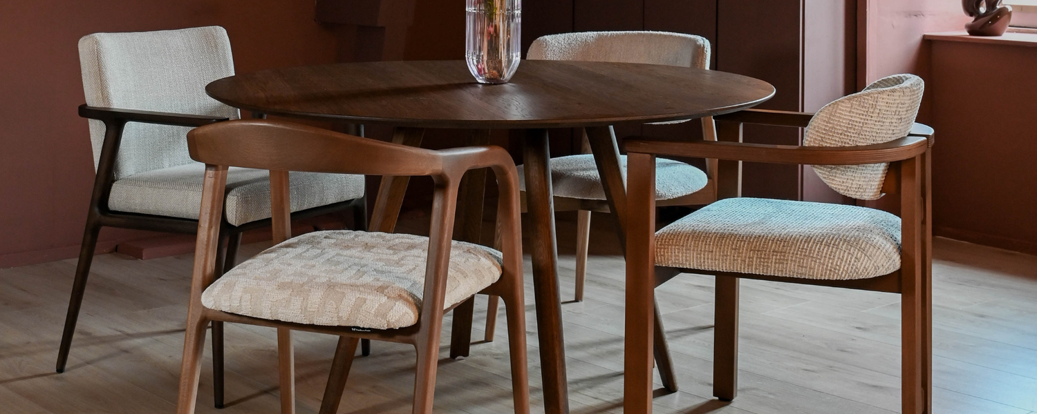 Houten eetkamerstoelen