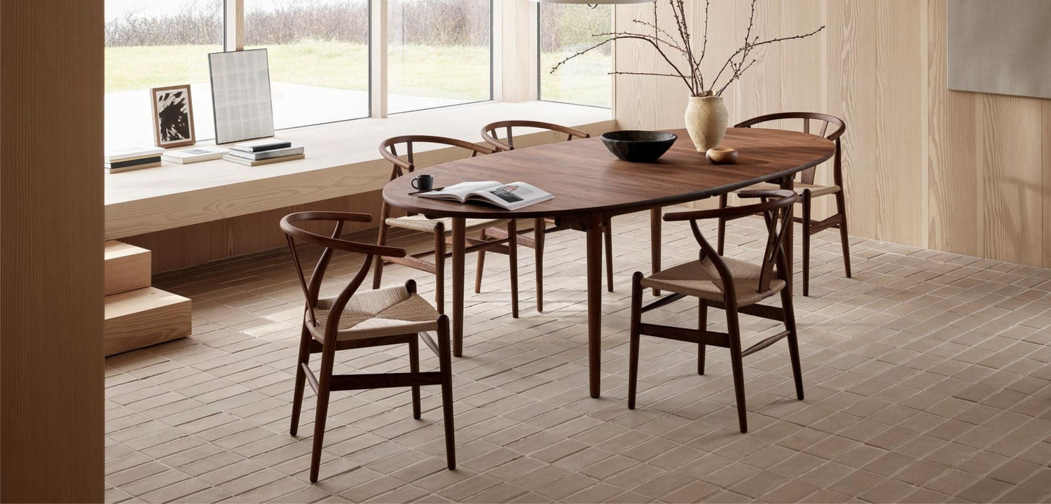 Notenhouten eetkamerstoelen