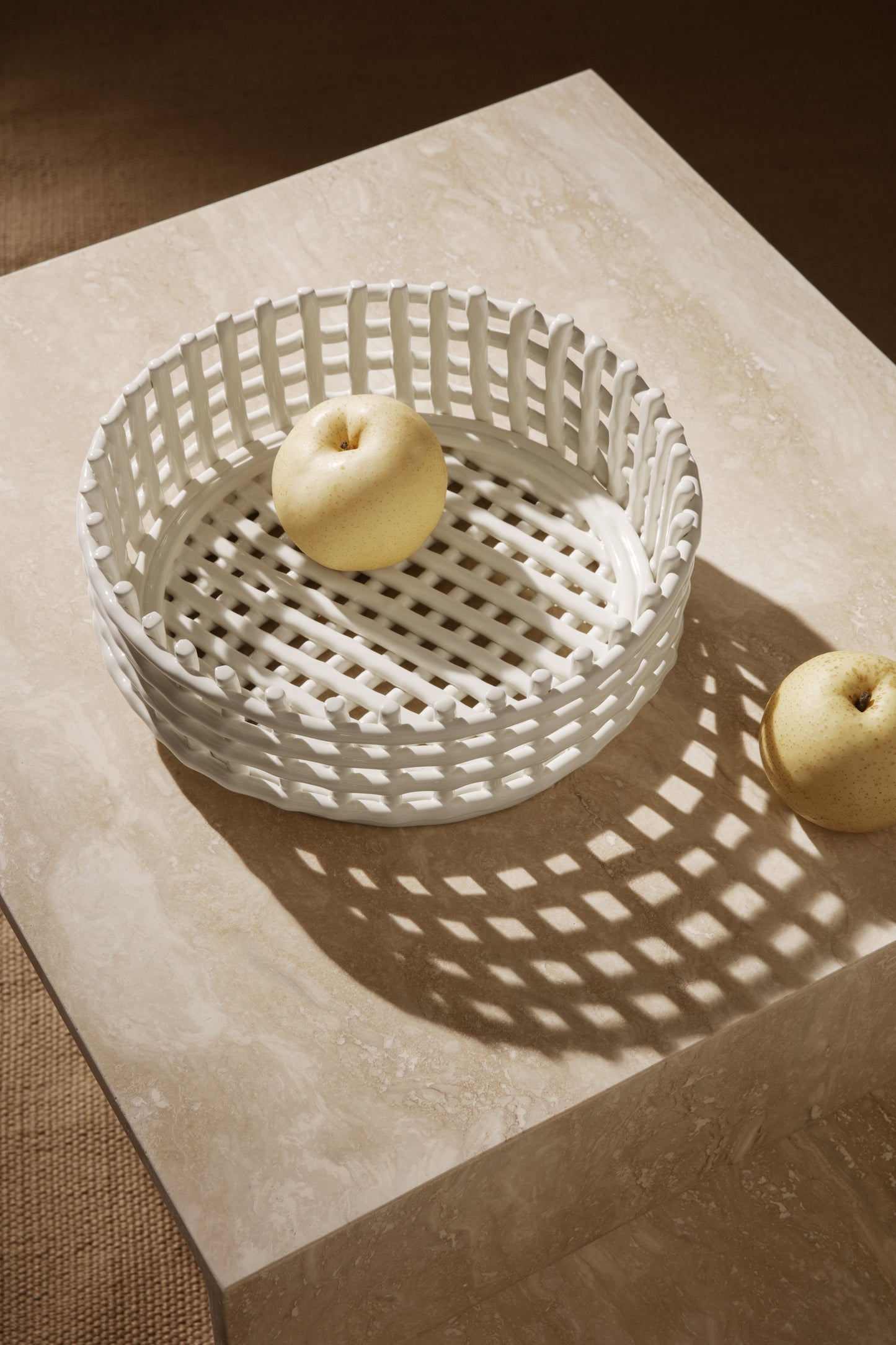 Ferm Living Ceramic Centrepiece opbergmand Off White