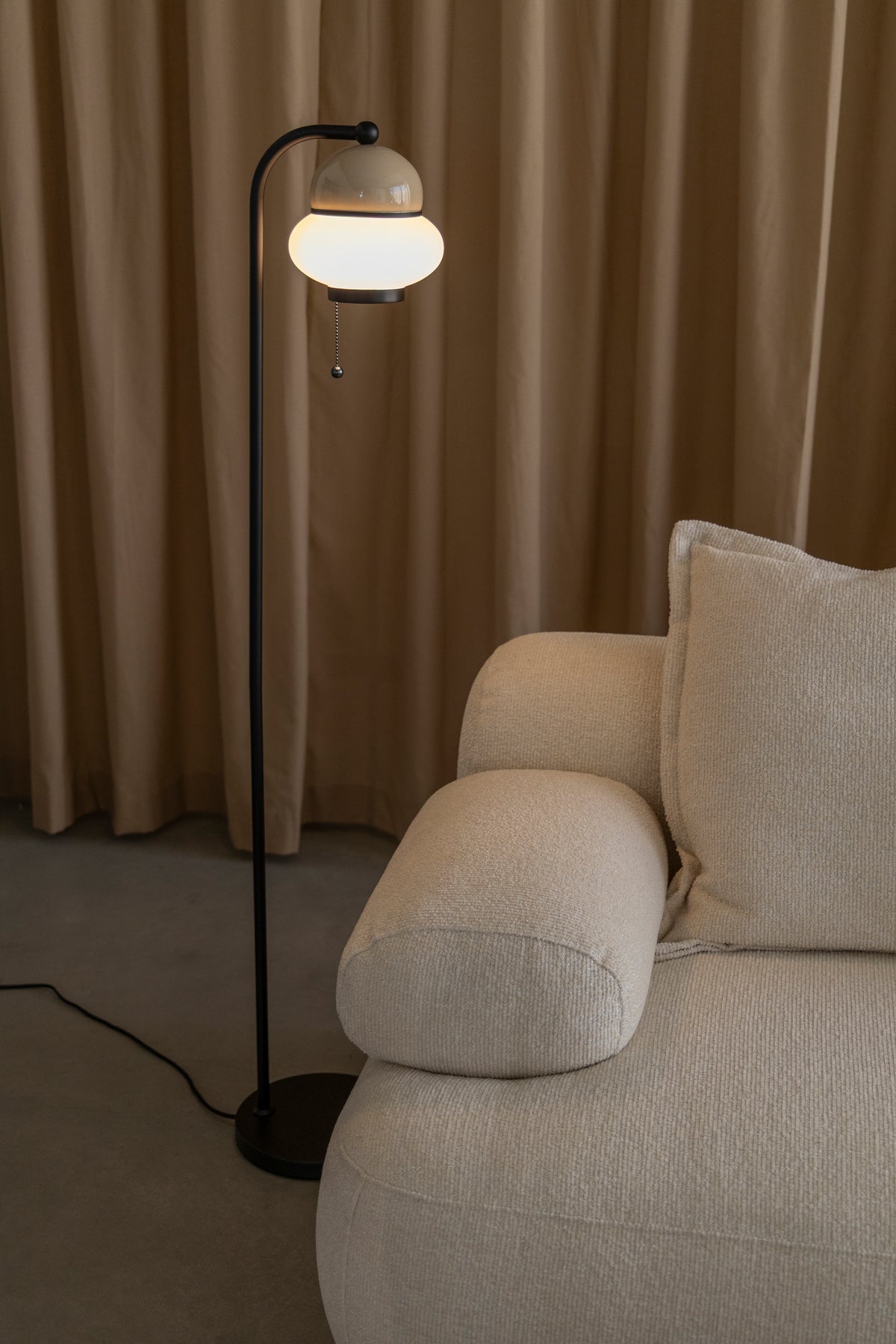 Zuiver Bumble vloerlamp Beige