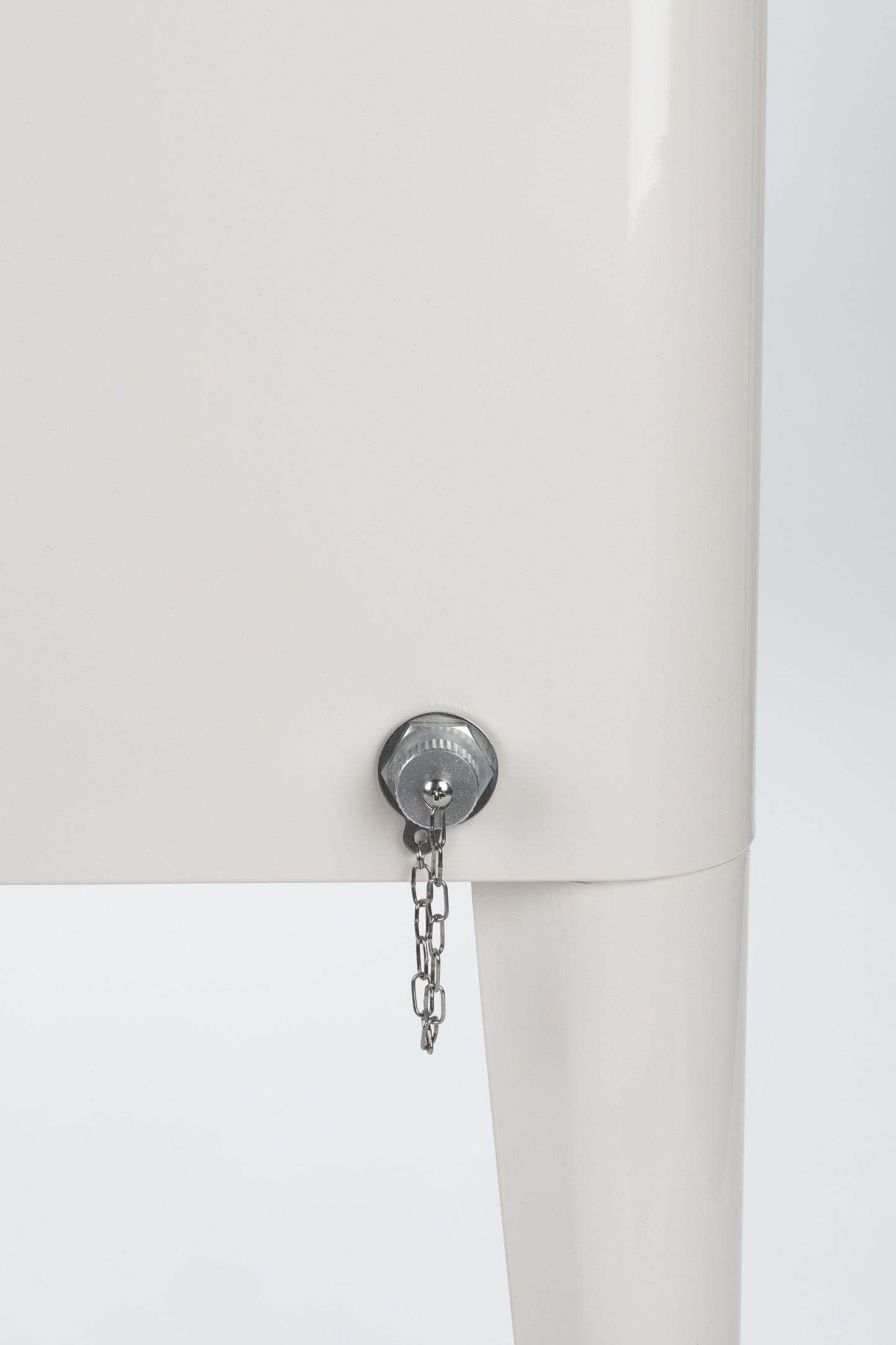 Zuiver Cooler Be Cool koelbox met wieltjes Cream