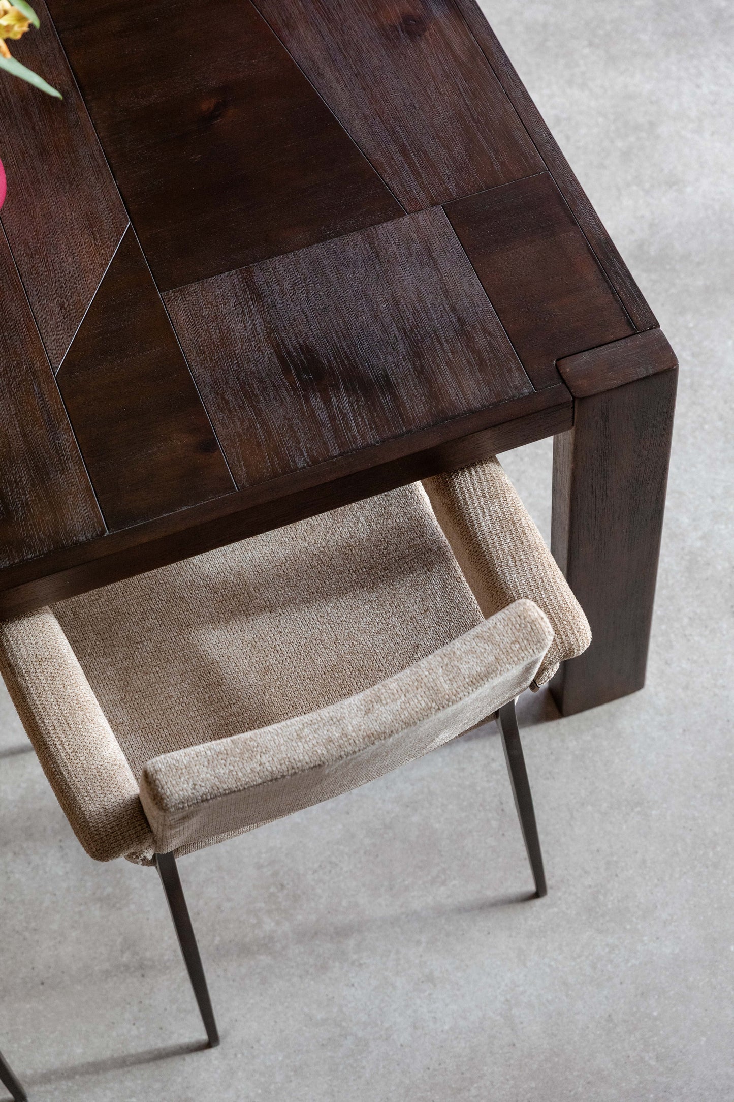 Dutchbone Bruneau eettafel 180x90 cm Walnoot afwerking