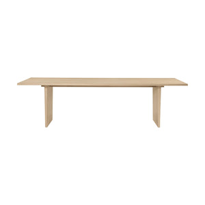 Gubi Private eettafel 260x100 cm eiken