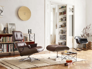 Vitra Eames Loungechair met ottoman Premium Leder Jade noten naturel