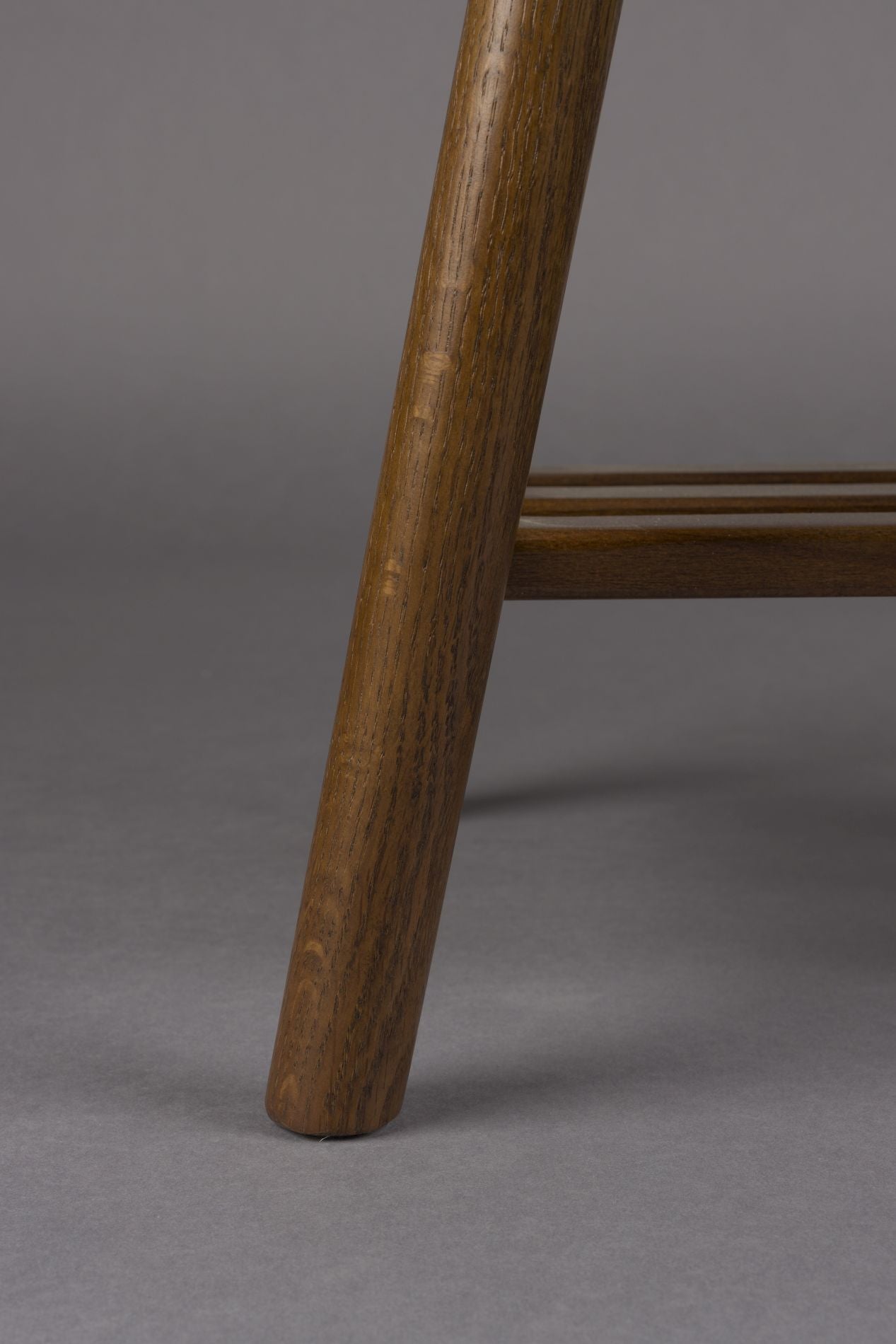 Dutchbone Kintaro krukje Walnut