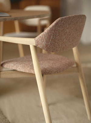 Mobitec Knut C0214 eetkamerstoel Mango Beige poot beuken