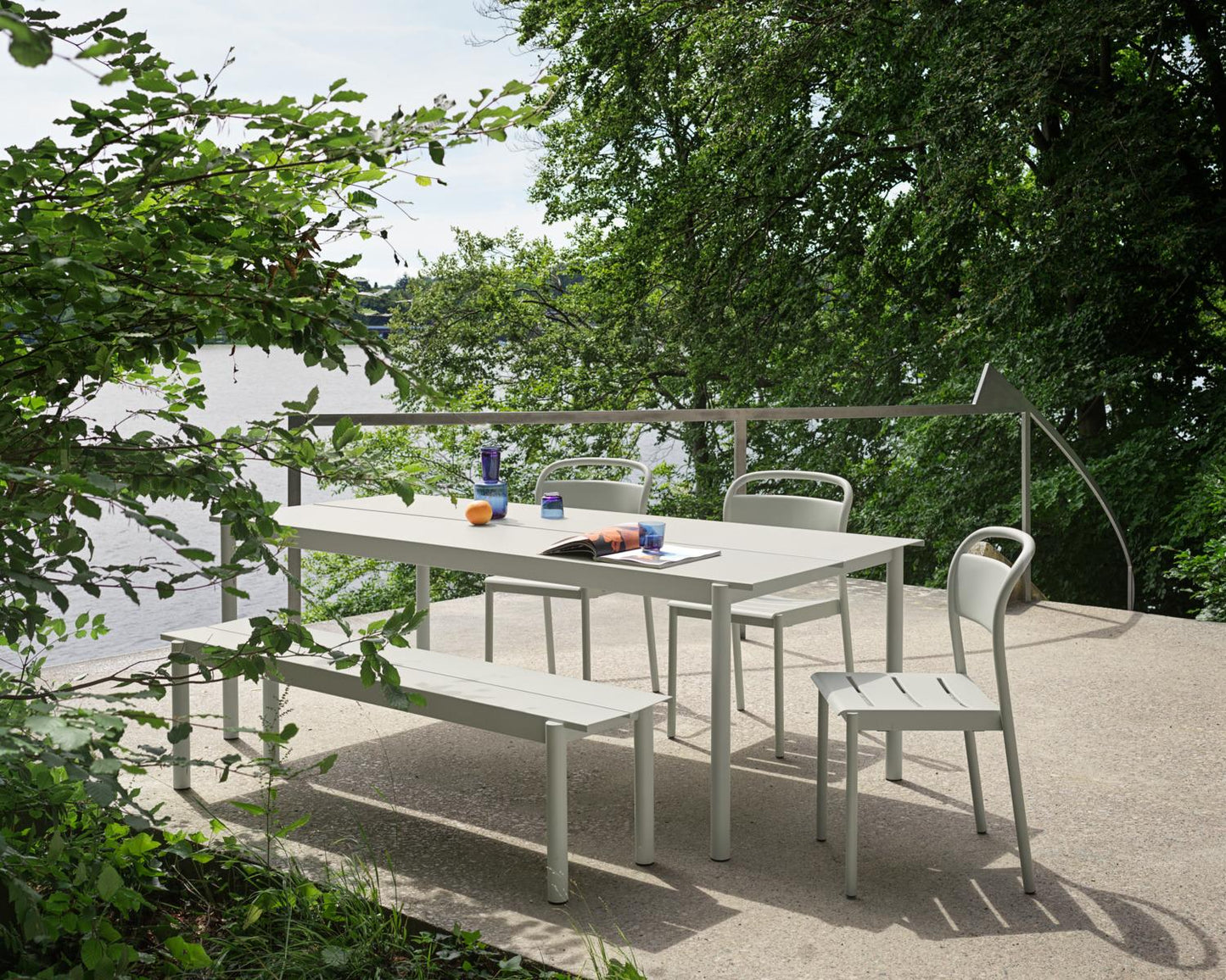 Muuto Linear Steel tuinbank 170 cm Grey