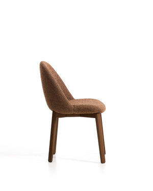 Kave Home Meila eetkamerstoel chenille Terracotta donker hout