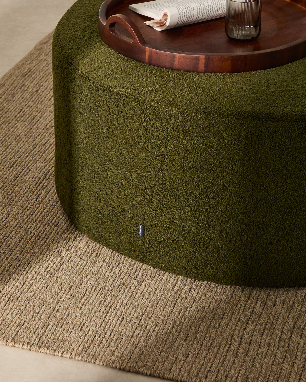 Kave Home Kaeli poef Ø90 cm bouclé Green