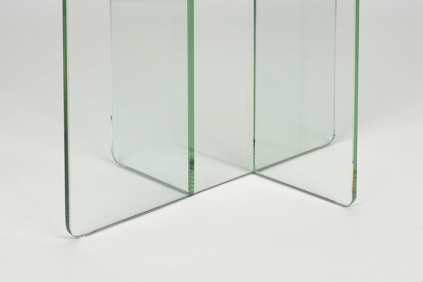 Zuiver Linea bijzettafel Transparant