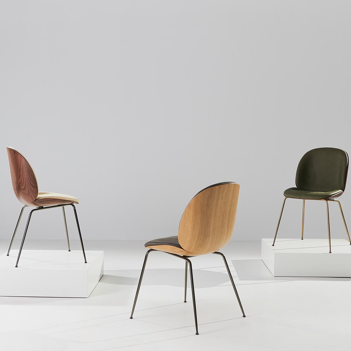 Gubi Beetle 3D Veneer eetkamerstoel Walnut Leather Army