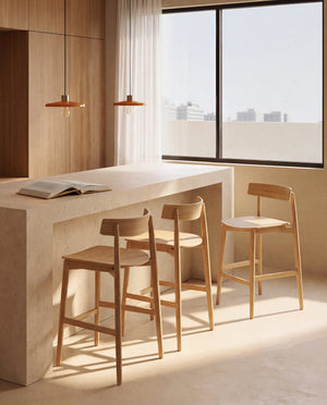 Kave Home Evera barkruk H66 Beige met rugleuning