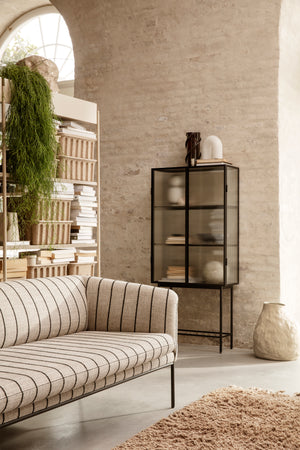 Ferm Living Haze Vitrinekast Zwart