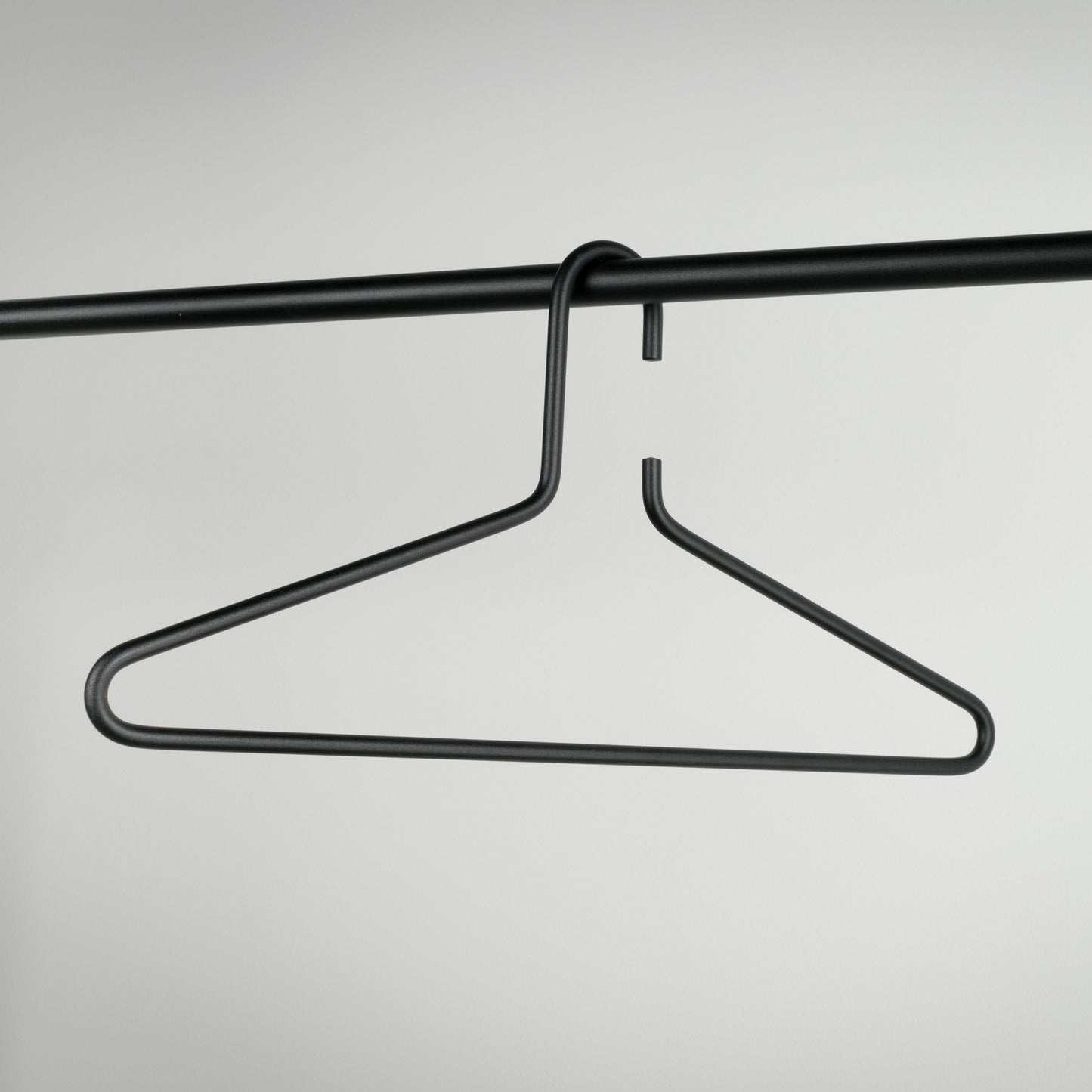 Spinder Design Senza 6 kledinghanger Zwart