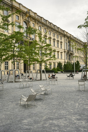 Fermob Luxembourg Low loungestoel met arm Beige Latte