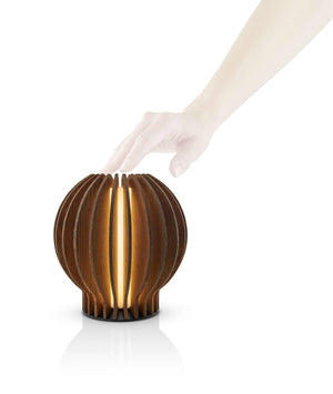 Eva Solo Radiant tafellamp rond smoked oak Bruin