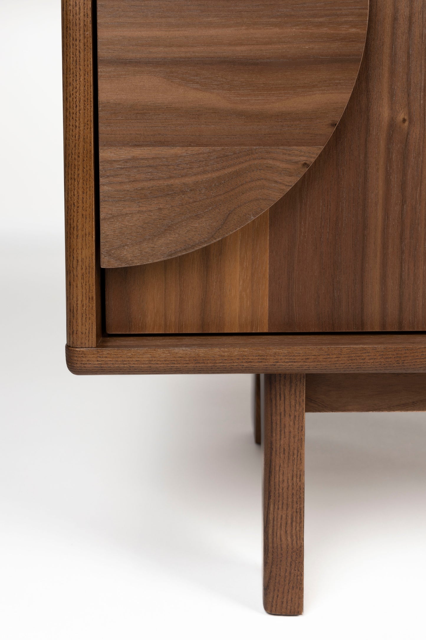 Zuiver Groove dressoir 2 Walnoot