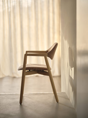 Mobitec Knut C0214 eetkamerstoel Mango Beige poot beuken