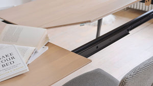 Mobitec Brest T0302 eettafel uitschuifbaar 180(280)x100 cm mat gelakt eiken poot zwart