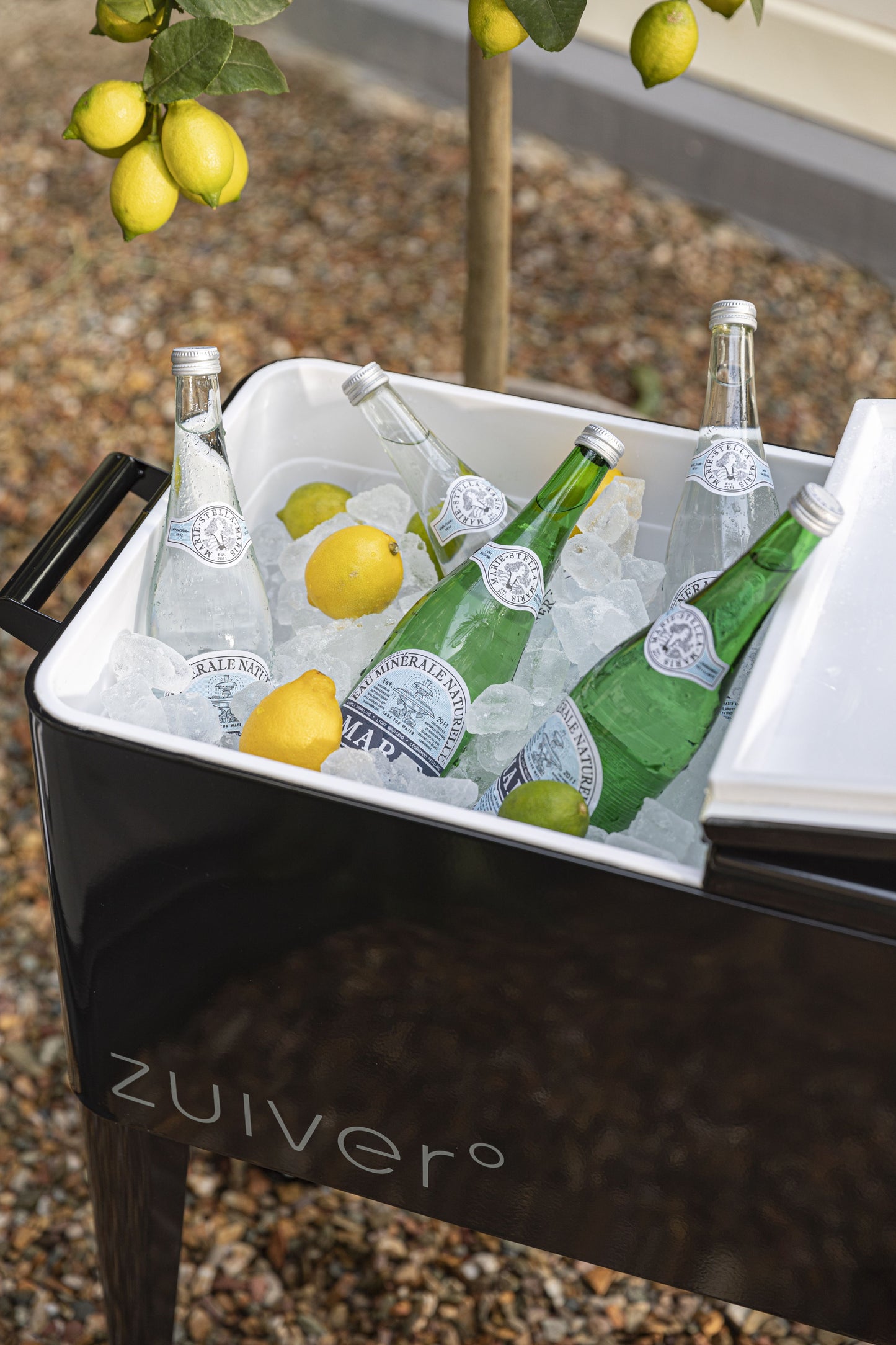 Zuiver Cooler Be Cool koelbox met wieltjes Black