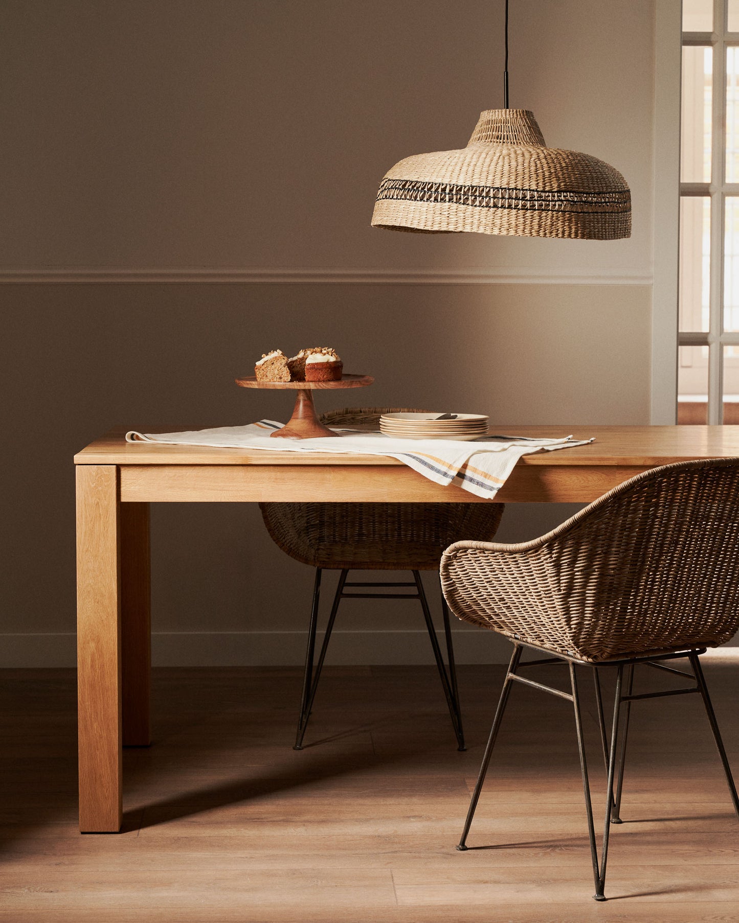 Kave Home Isbel eettafel uitschuifbaar rechthoek 180x90 cm Natural