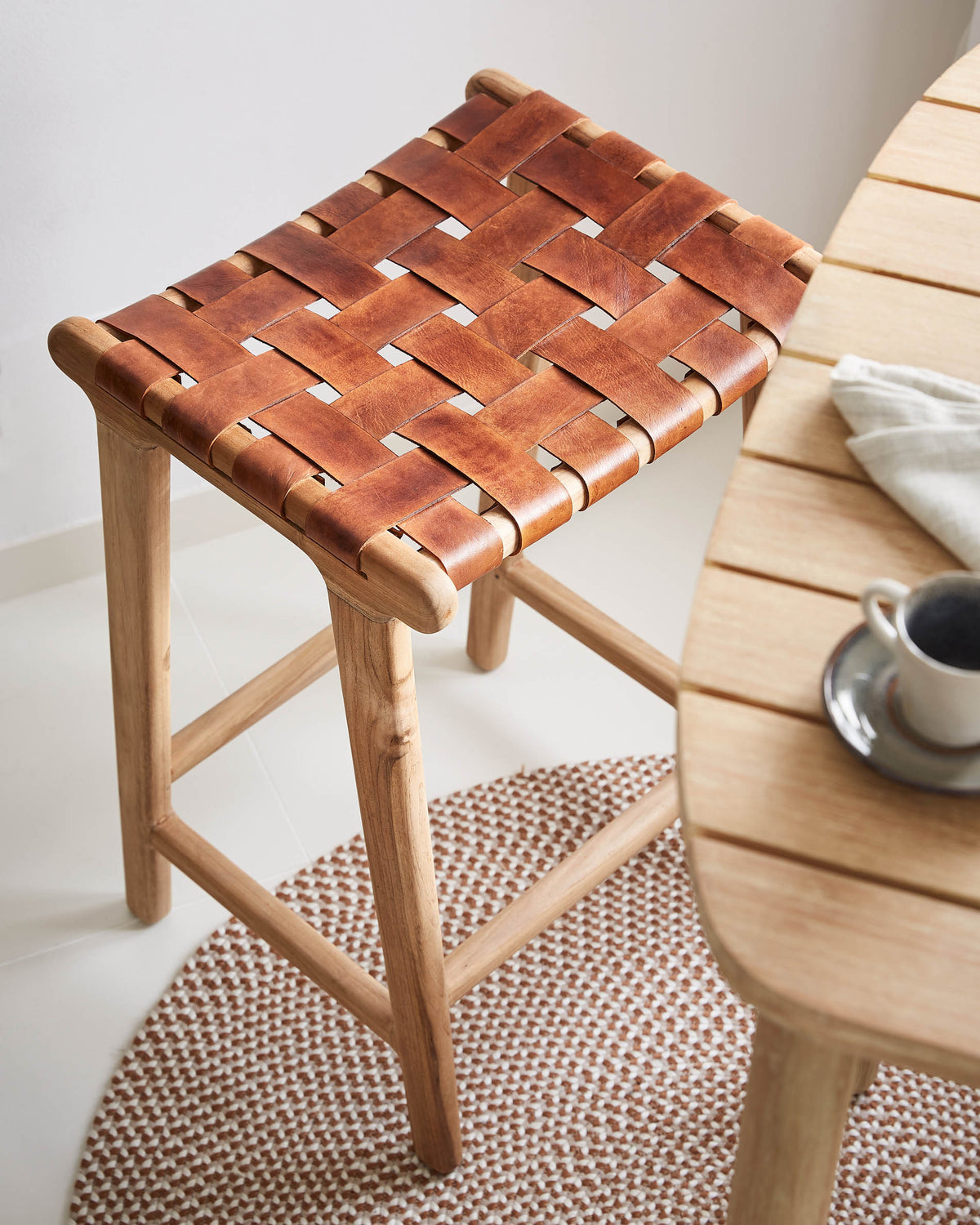 Kave Home Calixta barkruk H67 Naturel