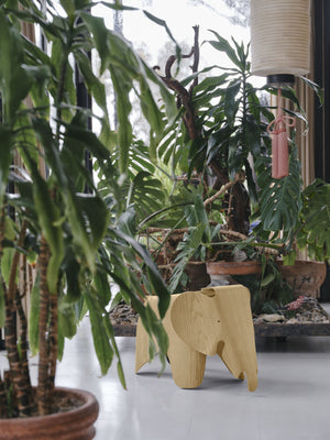 Vitra Eames Elephant kastanjehout