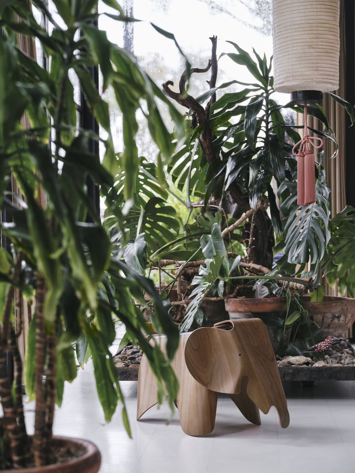 Vitra Eames Elephant notenhout