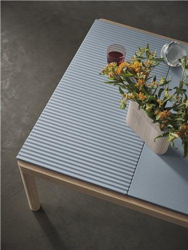 Muuto Ridge Vaas h16,5 wit frosted glass