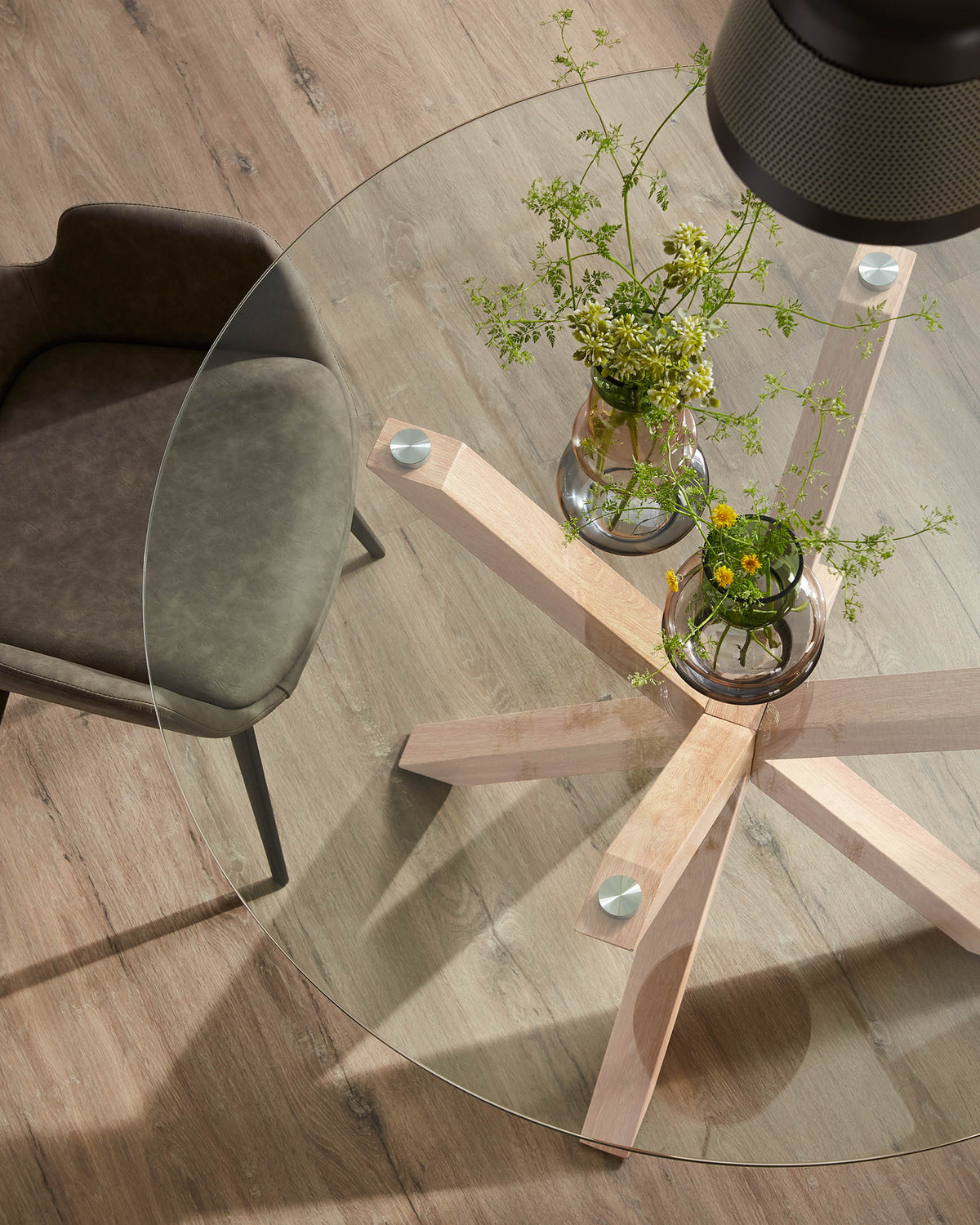 Kave Home Argo eettafel rond Ø119 cm Clear/Natural