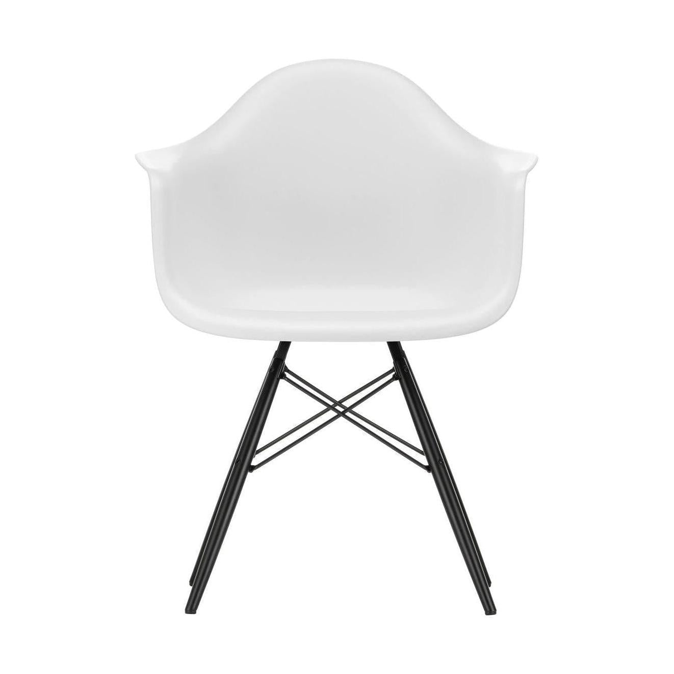 Vitra Eames DAW eetkamerstoel met arm Cotton White zwart esdoorn