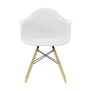 Vitra Eames DAW eetkamerstoel met arm Cotton White essen