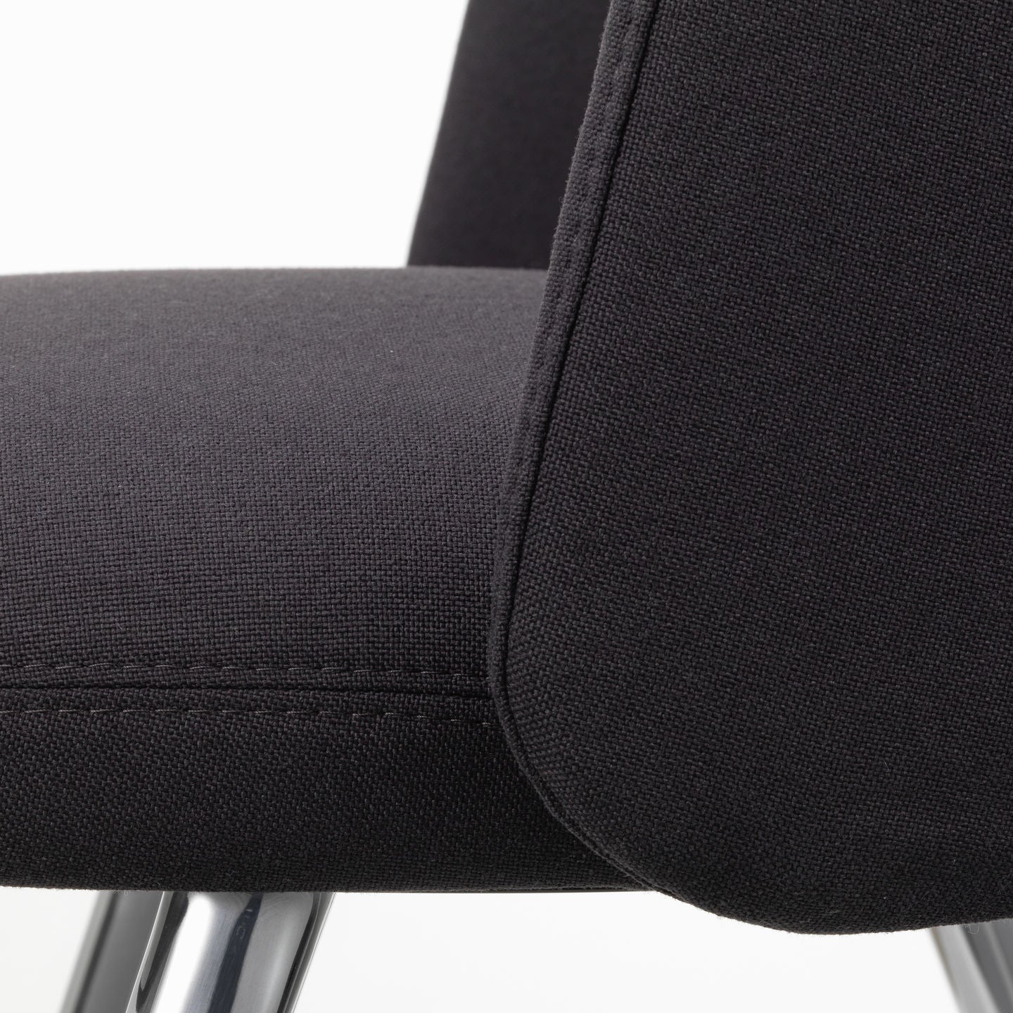 Vitra Mikado eetkamerstoel Plano Dark Grey aluminium