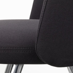 Vitra Mikado eetkamerstoel Plano Dark Grey aluminium
