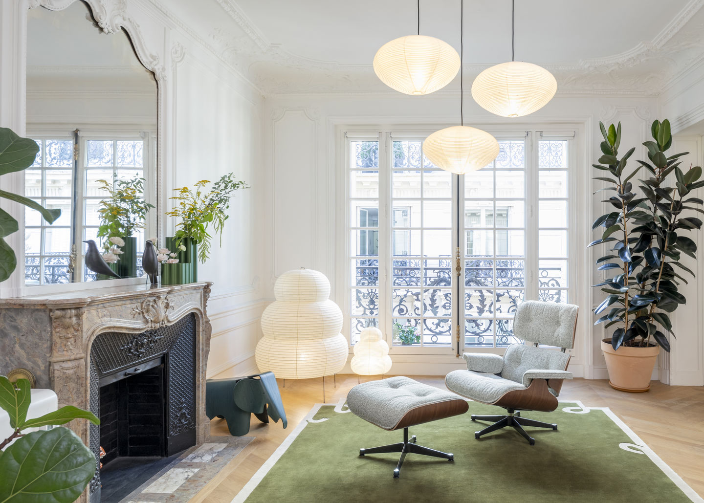 Vitra Eames Elephant Pale Rose