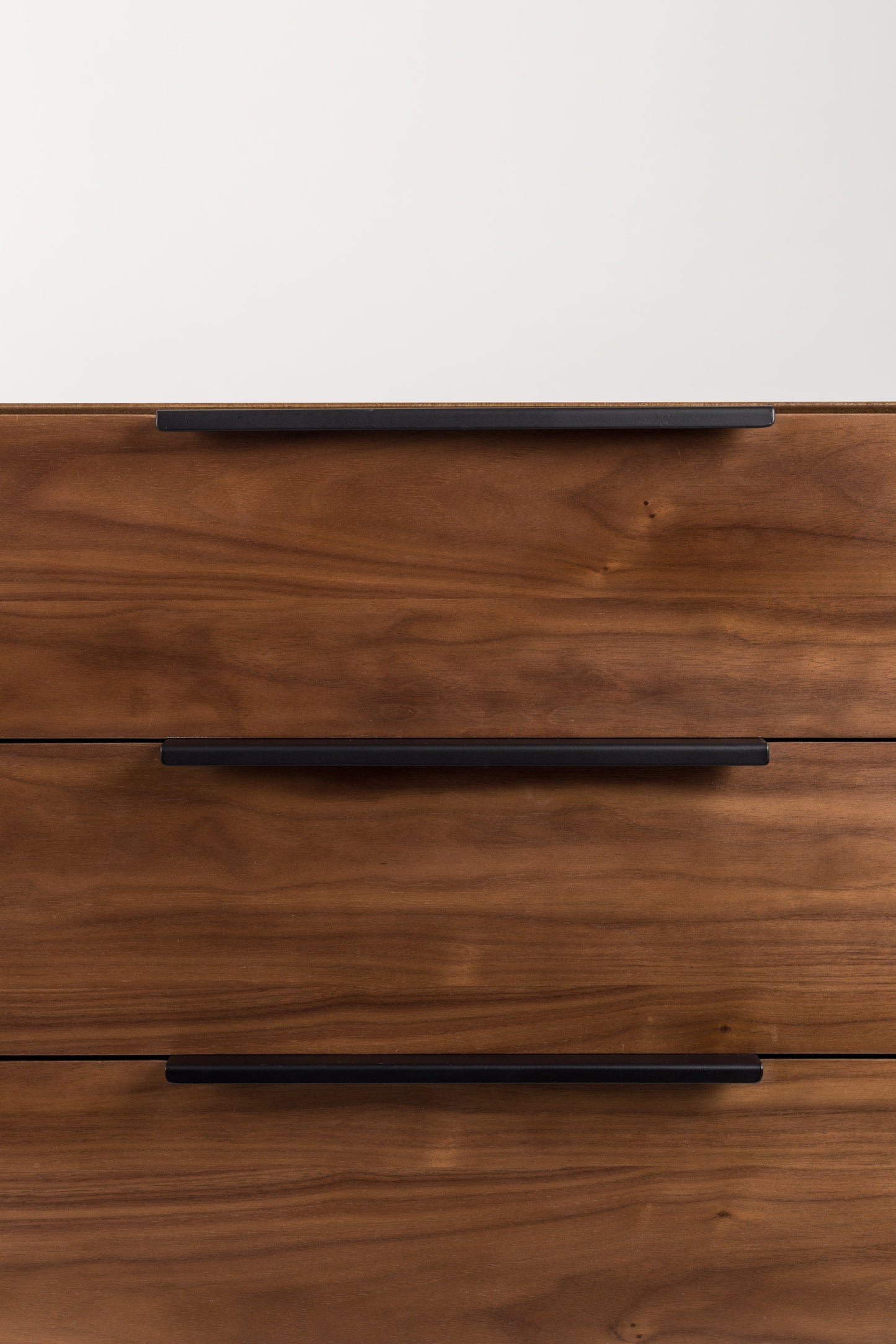Zuiver Travis dressoir Walnoot