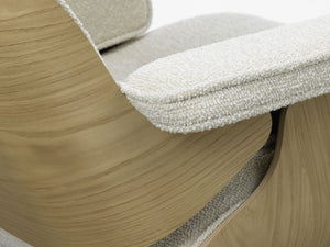Vitra Eames Loungechair met ottoman Nubia Cream/Pearl kastanje naturel