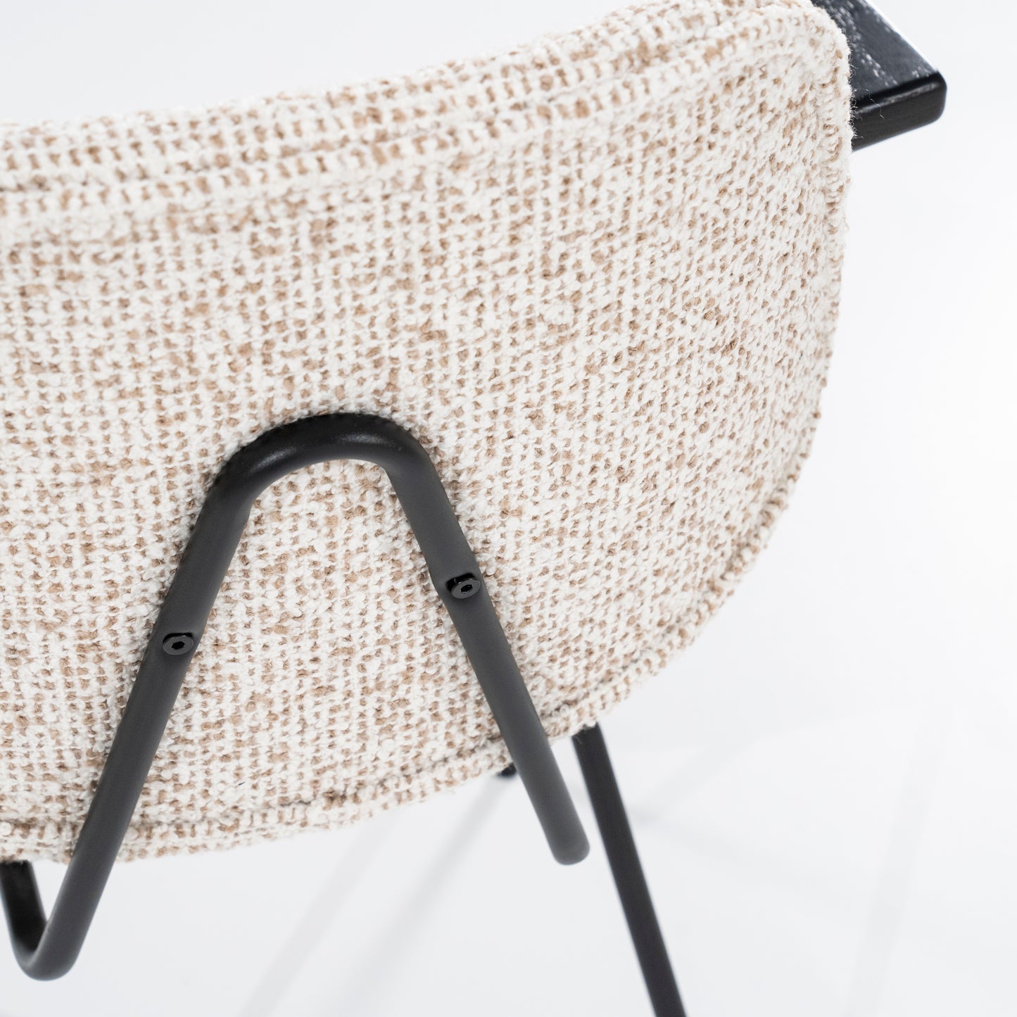 Eleonora Jon eetkamerstoel met arm Maywood Beige