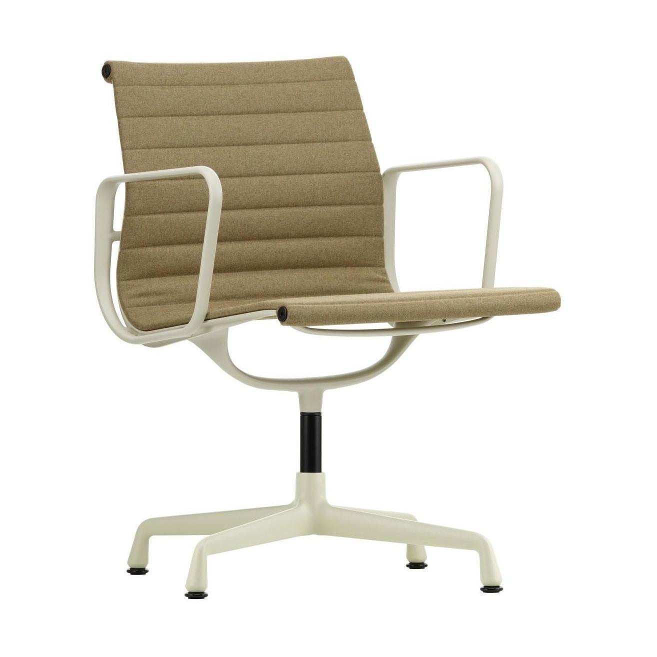 Vitra Eames Aluminium EA 108 bureaustoel Cosy 2 Papyrus poot chalk