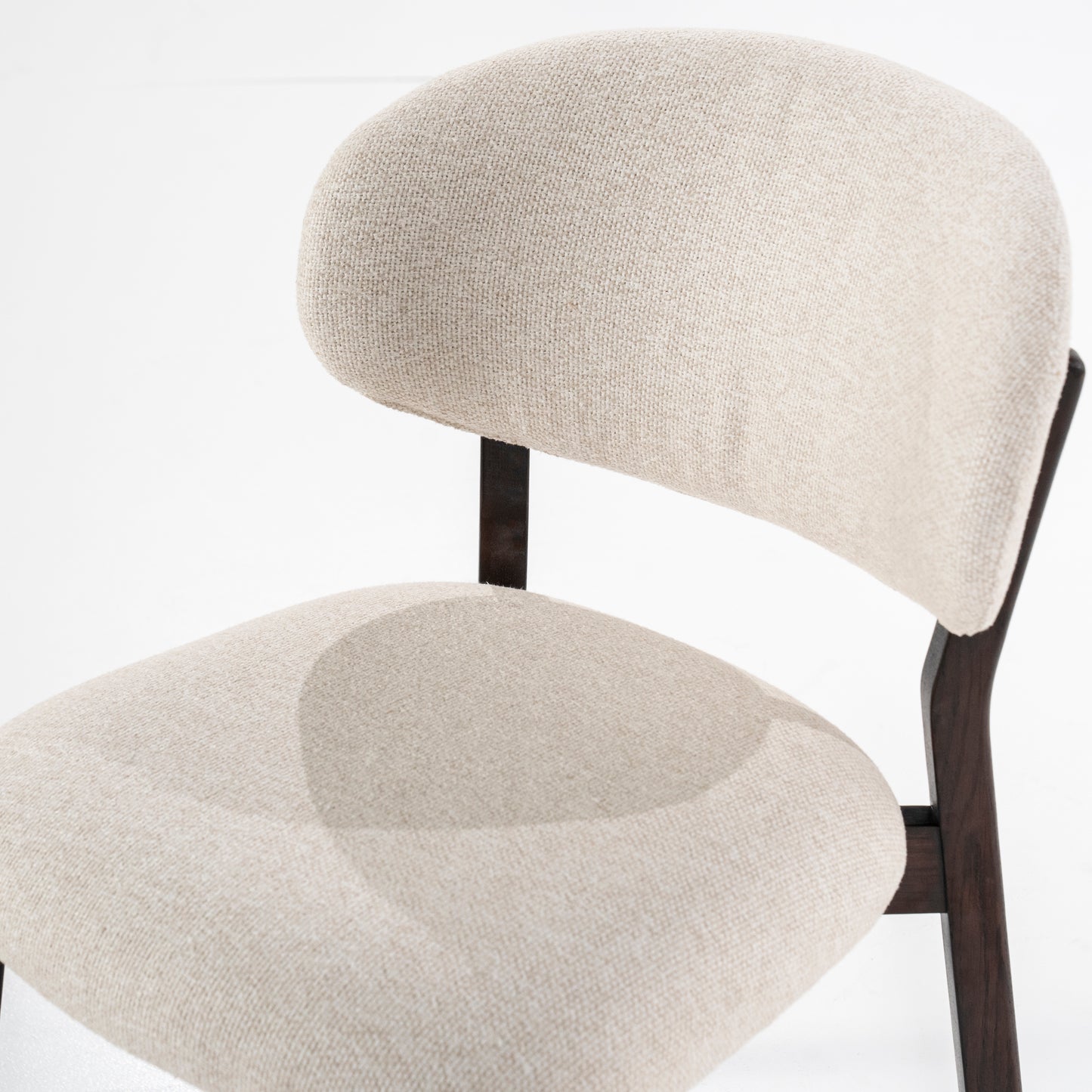 Eleonora Mikky eetkamerstoel bruin Moon Beige