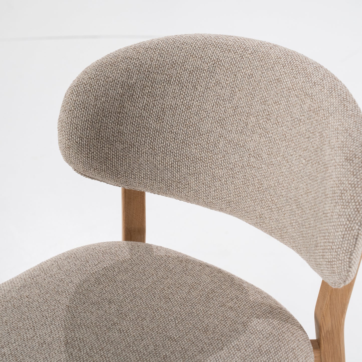 Eleonora Mikky barkruk H69 naturel Moon Taupe