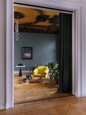 Vitra Bascule Lowback fauteuil Iroko Lemon sterpoot aluminium
