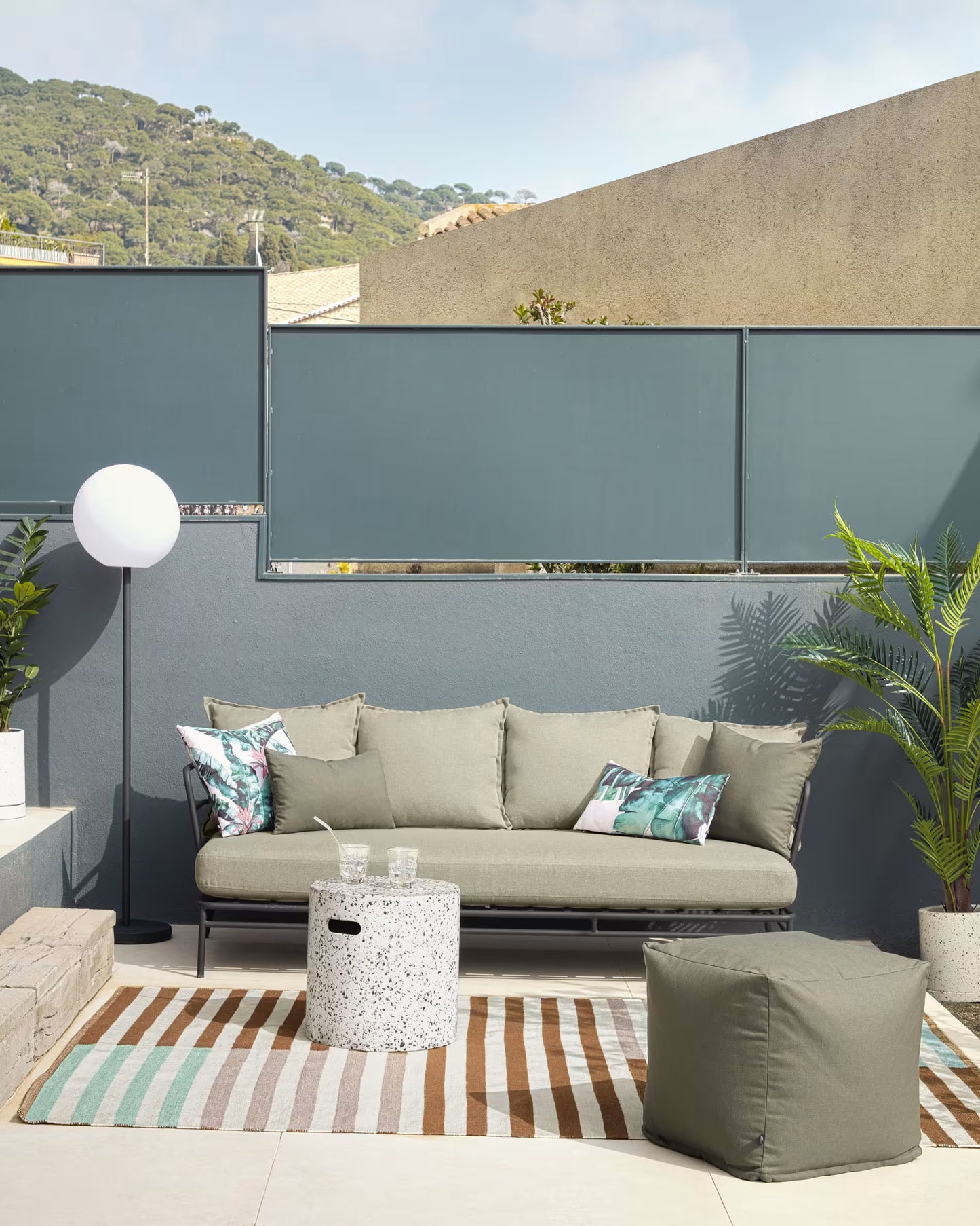 Kave Home Mareluz tuinbank Zwart