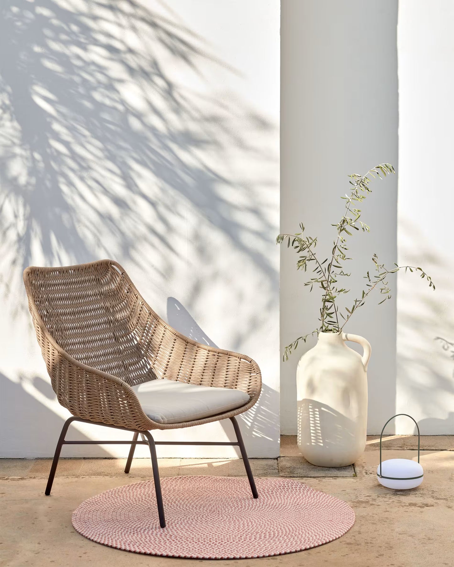 Kave Home Abeli loungestoel Beige