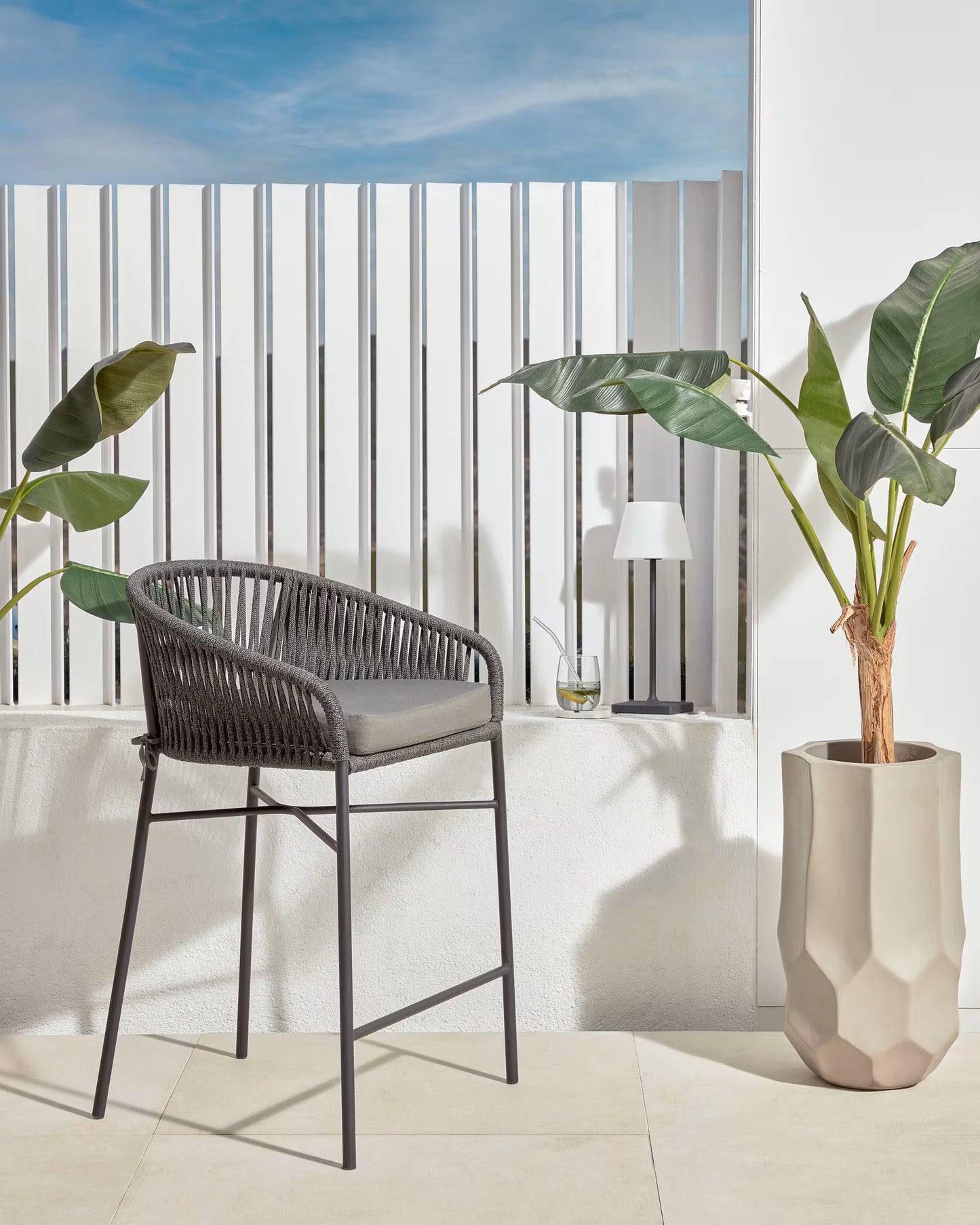 Kave Home Yanet barkruk H65 Zwart