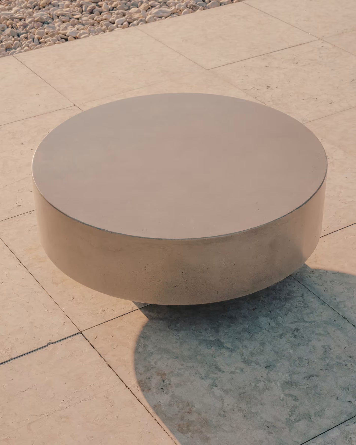 Kave Home Garbet salontafel Ø80 cm cement Bruin