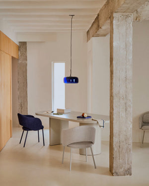 Kave Home Maina eetkamerstoel dik chenille Blauw