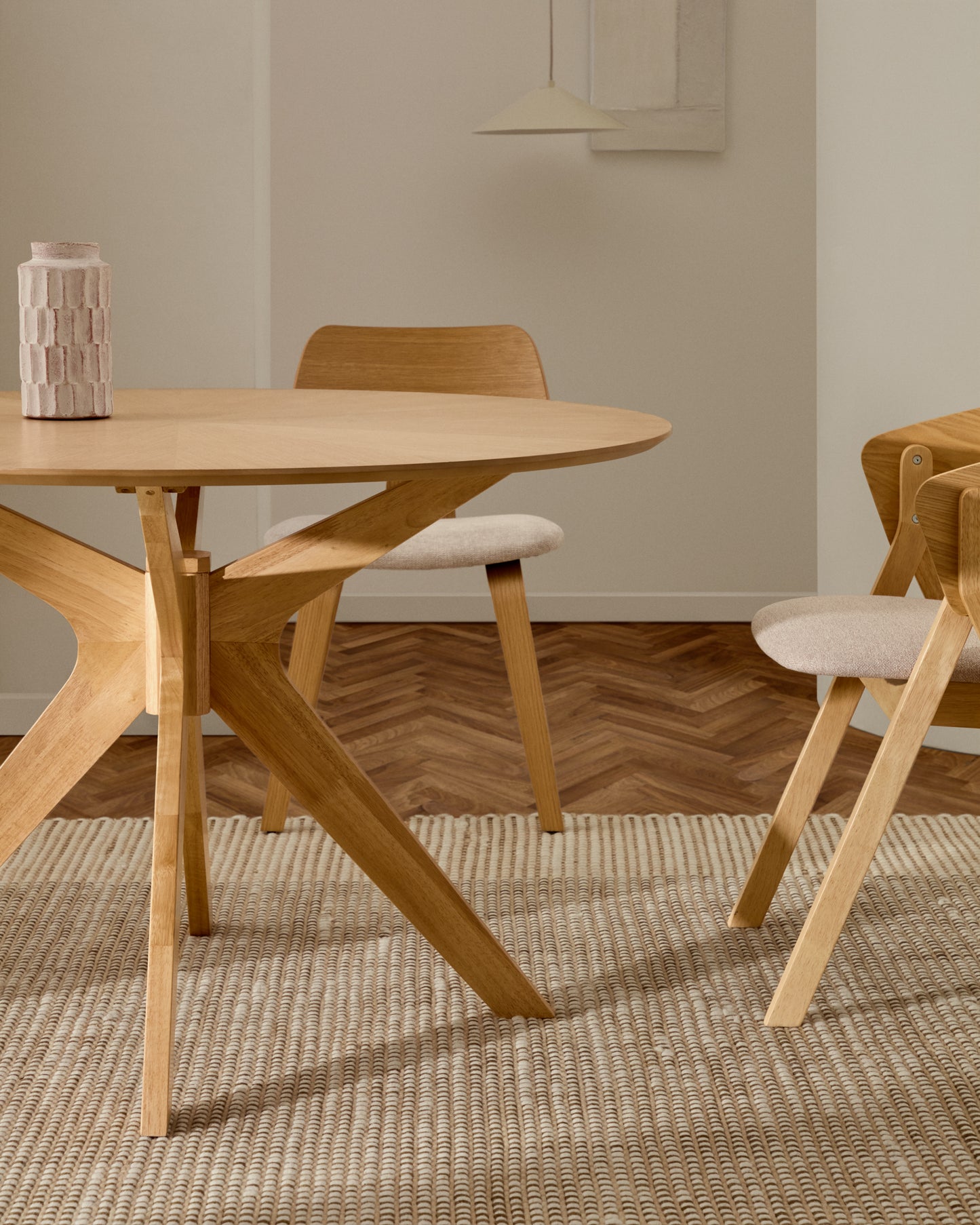 Kave Home Naanim eettafel rond Ø120 cm Naturel
