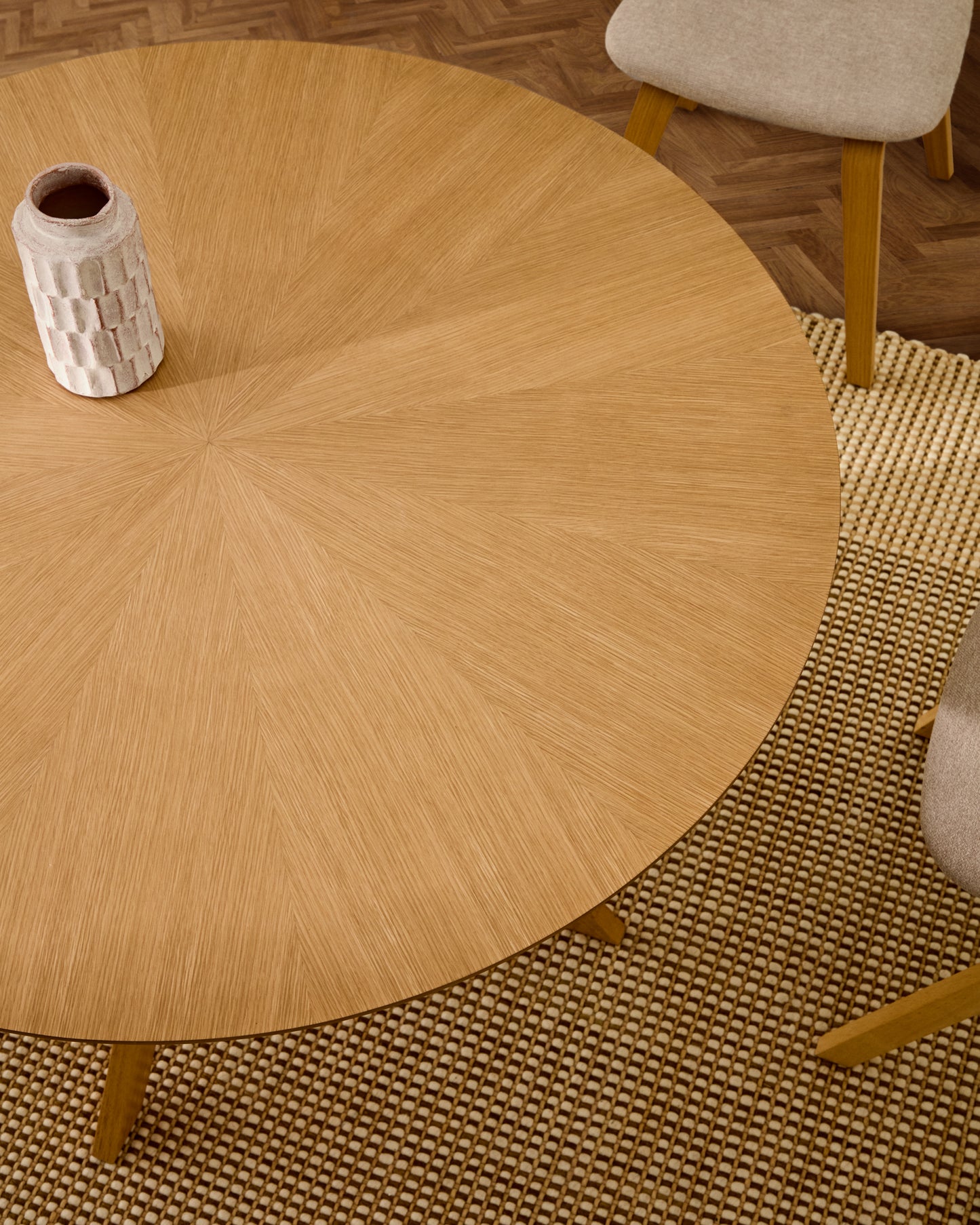 Kave Home Naanim eettafel rond Ø120 cm Naturel